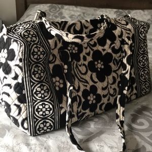 Vera Bradley large Duffel bag, like new